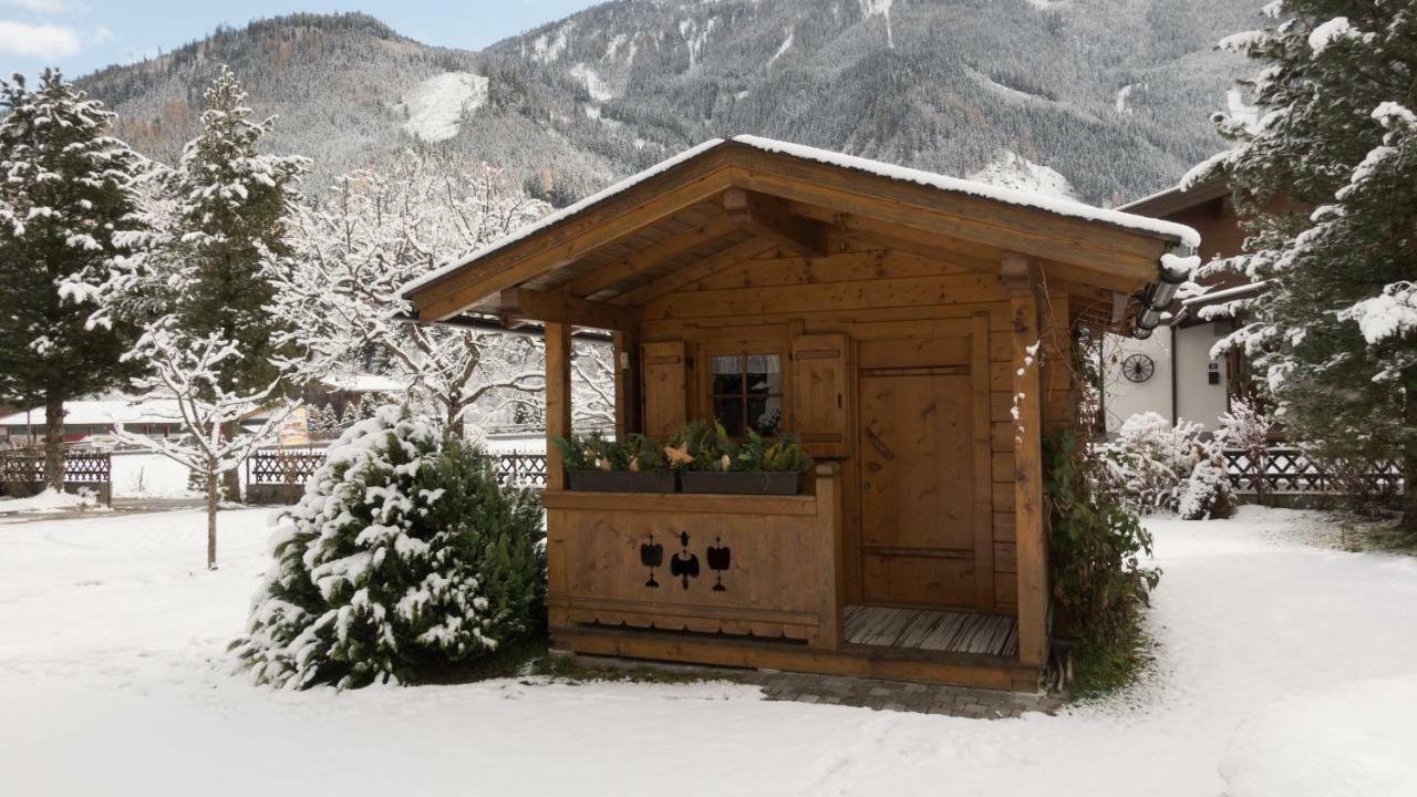 Gaestehaus Margareta Wald im Pinzgau Exterior photo